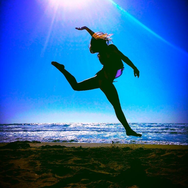 Hiring-the-heavens-picture-on-beach Hiring-the-heavens-picture-on-beach